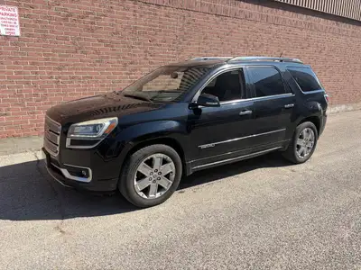 BLACK ON BLACK LEATHER, HEATED AND COOLING SEATS, REAR DVD, SUNROOF, NON SMOKER, DRIVES GREAT. 1 OWN...