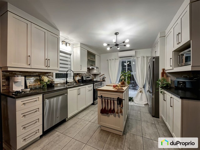 $384,041 - Semi-detached for sale in Victoriaville — photo 3