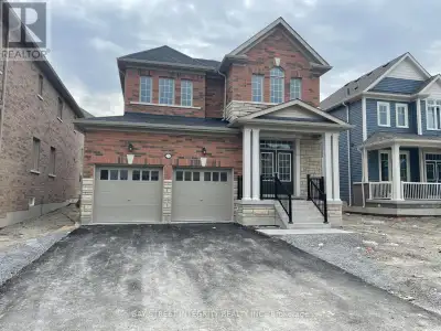 2 Storey Home In A Quiet Street. Step To Lake, Beach, Supermarket And Park. Mins To 404. Featuring 4...