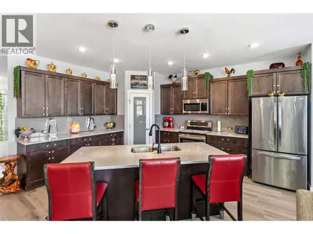 962 HOLDEN Road Penticton, British Columbia in Houses for Sale in Penticton - Image 11