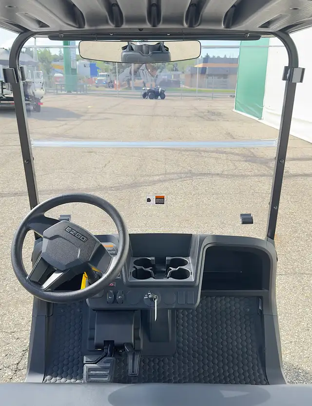2026 E-Z-GO RXV 2 Valor S EX1-Black golf cart in ATVs in Vernon - Image 17