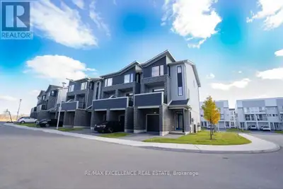 This newer urban townhouse in London East offers a modern 4-bedroom, 4-bath layout designed for comf...