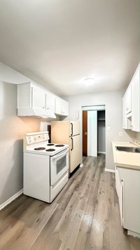 Large 2 Bedroom Unit is available immediately on top floor. All utilities are Inclusive. It will be... (image 2)