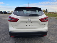 2023 Nissan Qashqai SV AWD with 29,476 km! Clean history with no accidents See Carfax report linked... (image 5)
