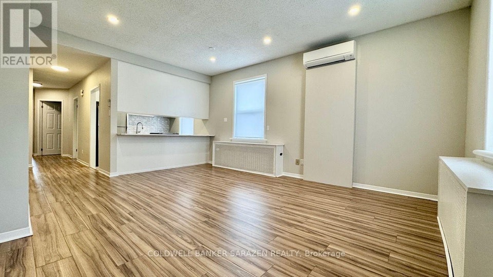 4 - 58 PARENT AVENUE Ottawa, Ontario 2