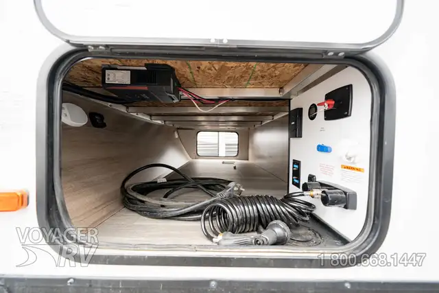2023 Grand Design Imagine XLS 23BHE in Travel Trailers & Campers in Kelowna - Image 47