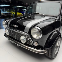 This is your chance to own a genuine piece of Mini history. The Silverstone Edition was a limited ru... (image 6)