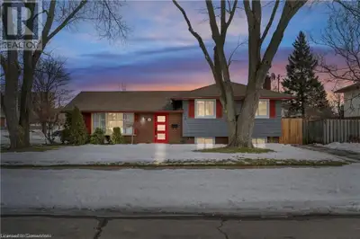 33 FAIRLAWN Road Kitchener, Ontario