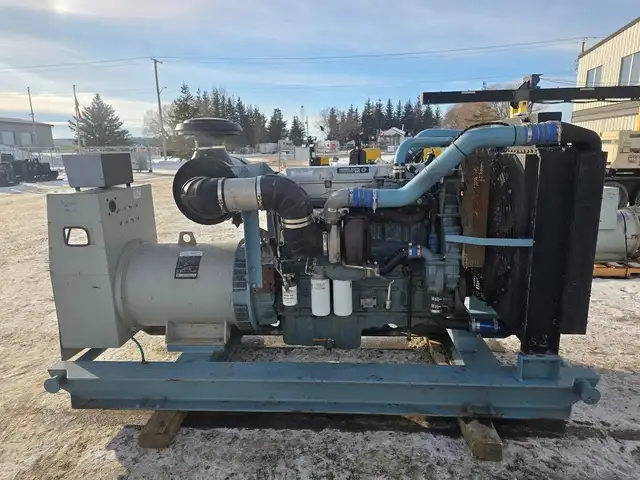 2008 Detroit 12.7L Generator Set in Heavy Equipment in Edmonton - Image 2