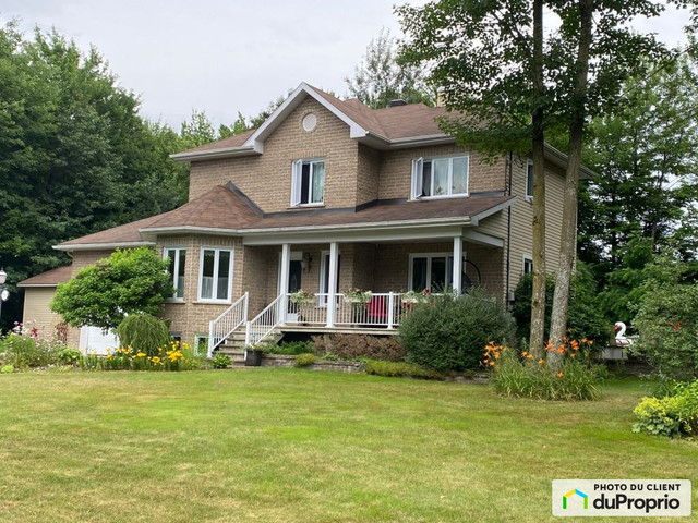 675 000$ - Maison 2 étages à vendre à St-Cyrille-De-Wendover dans Maisons à vendre  à Drummondville