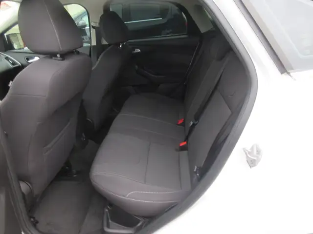 2014 Ford Focus Titanium6063942791705497610