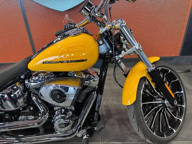 2025 Harley-Davidson Breakout in Street, Cruisers & Choppers in Grande Prairie - Image 3