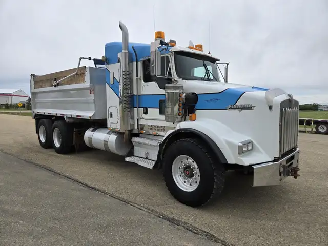 2005 KENWORTH T800 in Heavy Trucks in Kamloops - Image 3