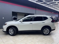 Experience the perfect combination of performance and style with this 2018 Nissan Rogue AWD SV in a... (image 2)