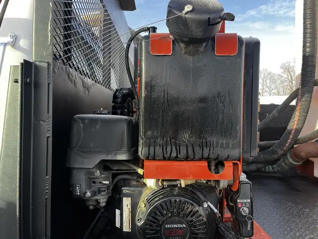 2011 Ford F750 18 Foot Cummins Manual Flatdeck in Heavy Trucks in Winnipeg - Image 26