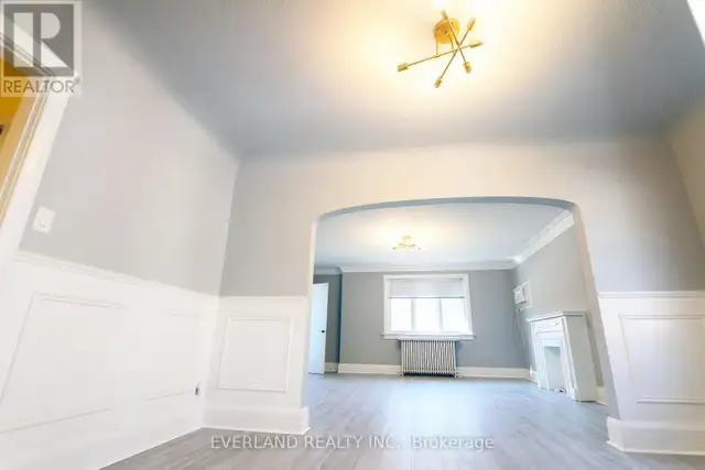 202 - 1753 BAYVIEW AVENUE Toronto (Leaside), Ontario in Long Term Rentals in City of Toronto - Image 7