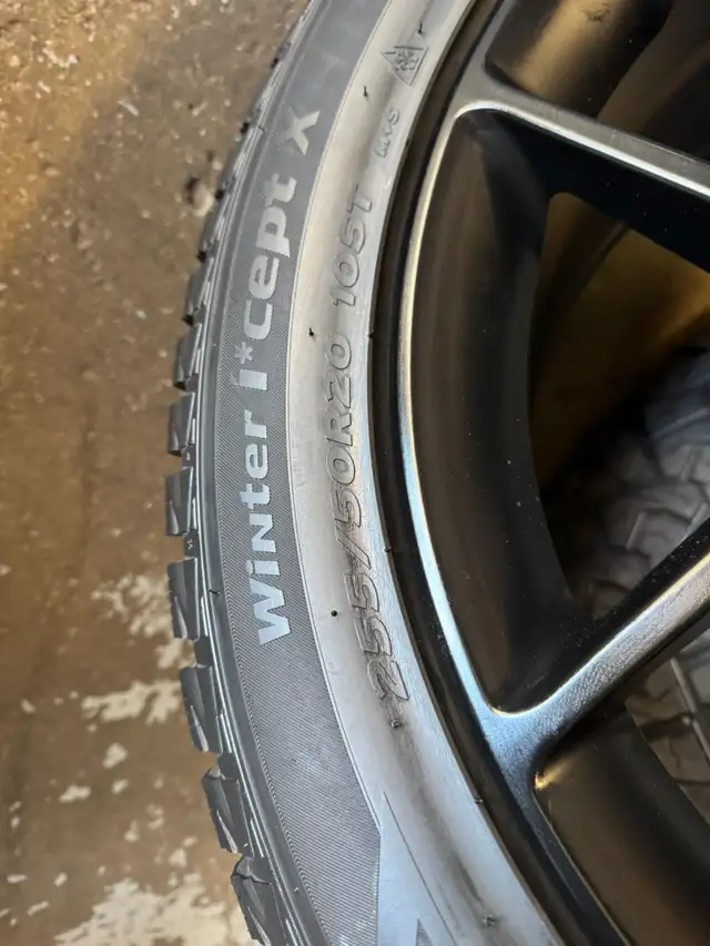 Four New 20″5x120 Tesla X/Honda Replika w/ 255/50R20 hankook in Tires & Rims in Oakville / Halton Region - Image 3