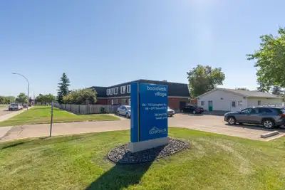 Available: 2/5/2026 Boardwalk Village III is located near West Edmonton Mall, Callingwood Recreation...