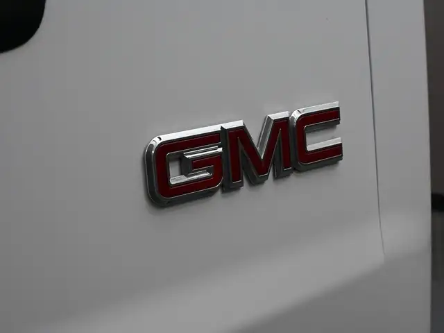 2023 GMC Savana Cargo **SALE PENDING** in Cars & Trucks in City of Halifax - Image 15