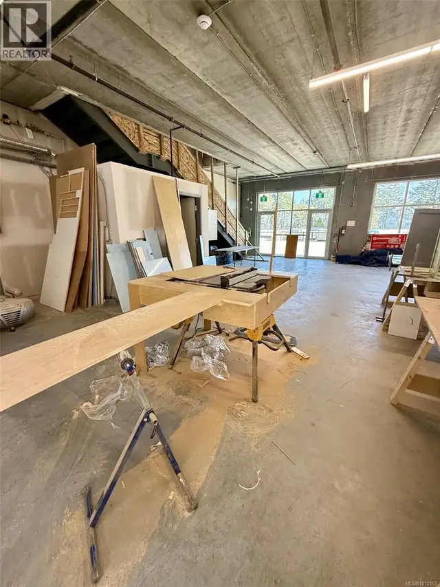 312 4342 West Shore Pkwy Langford, British Columbia in Commercial & Office Space for Sale in Victoria - Image 4