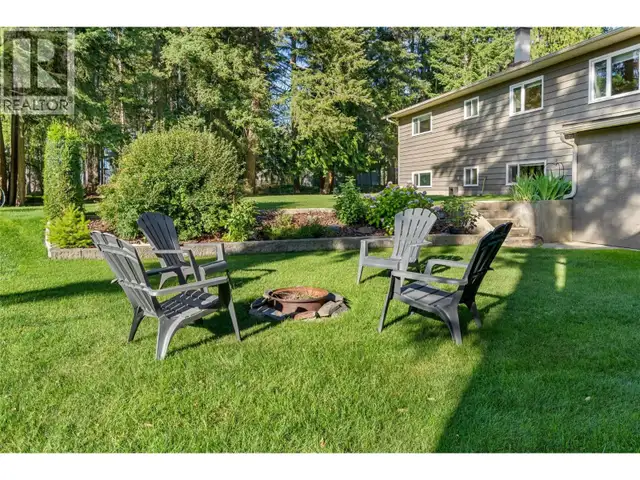 610 10th Avenue NW Nakusp, British Columbia in Houses for Sale in Nelson - Image 24