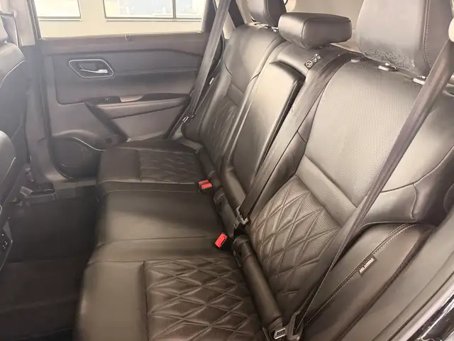 2021 Nissan Rogue AWD Platinum in Cars & Trucks in Longueuil / South Shore - Image 12