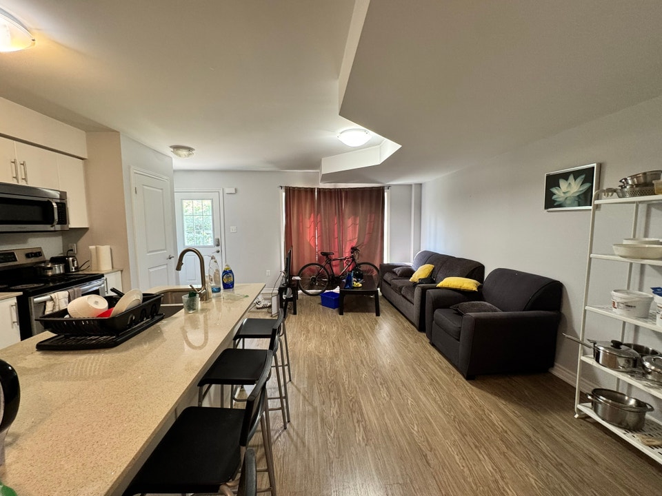 Room Available in North East Barrie 5
