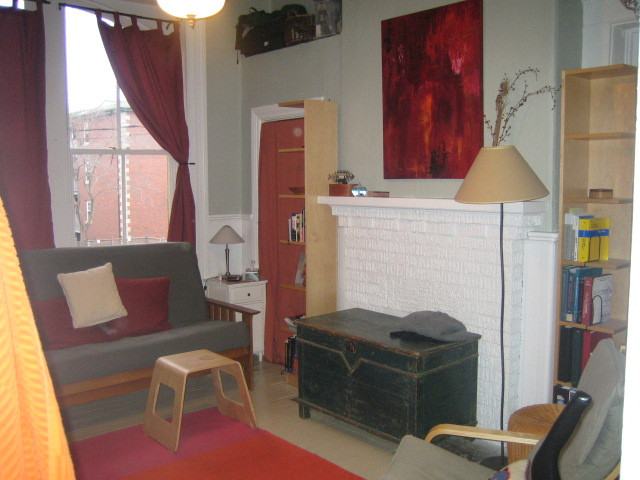 Bachelor Apartment Downtown Halifax for May in Long Term Rentals in City of Halifax