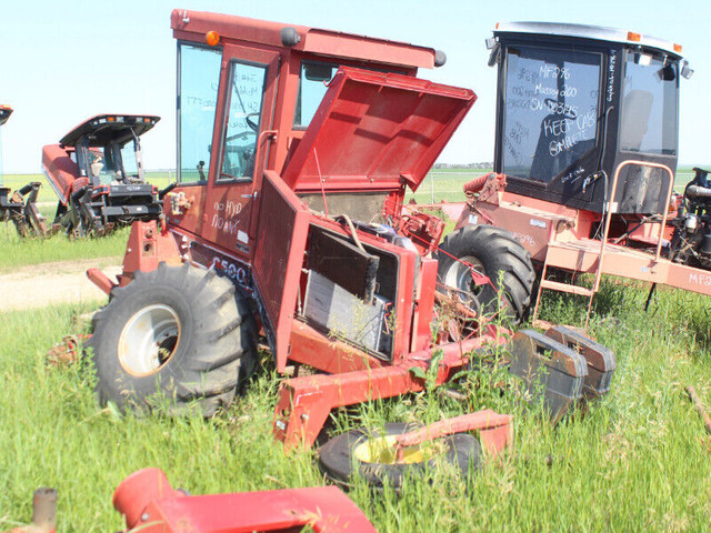 PARTING OUT: Case IH 6500 Swather (Parts & Salvage) in Other in Saskatoon - Image 4