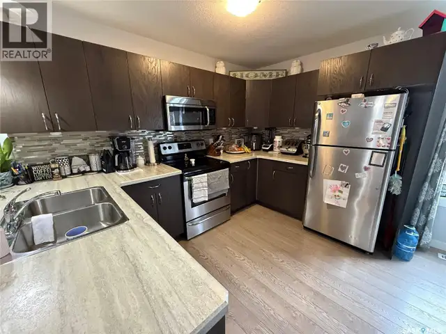 529 Alexandra STREET Weyburn, Saskatchewan in Houses for Sale in Regina - Image 8