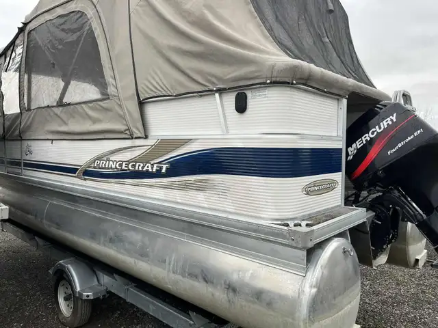 2004 Princecraft Vintage 21 in Powerboats & Motorboats in Lac-Saint-Jean - Image 6