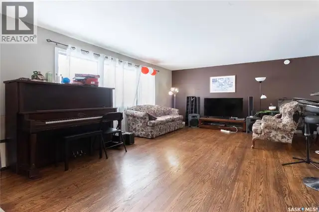 92 Bell STREET Regina, Saskatchewan in Houses for Sale in Regina - Image 5