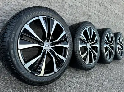 Nokian Tyres Hakkapeliitta R5 SUV Studless Snow Tires and original 20 Inch Volvo XC 60 "Black Diamon...
