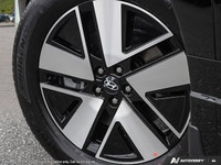 This Hyundai IONIQ 9 has a dependable Electric engine powering this Automatic transmission. *Get You... (image 7)