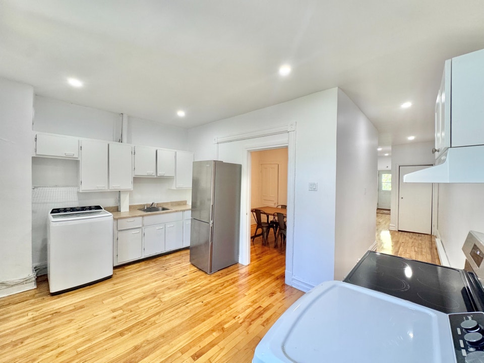 4 et demi - Plateau Mont-Royal - 4 électroménagers inclus 3