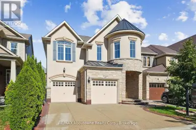 Welcome to 437 Jelinik Terrace; a spacious and beautifully updated family home in Milton's highly de...
