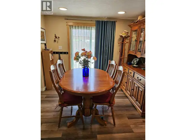 204A 5th Avenue NW Nakusp, British Columbia in Houses for Sale in Nelson - Image 10