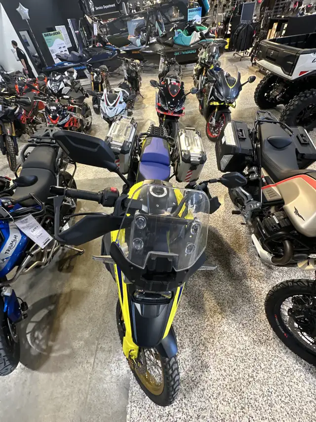 2023 Suzuki V-STROM 1050DE Champion Yellow No.2 / Metallic Mat S in Street, Cruisers & Choppers in Ottawa - Image 11