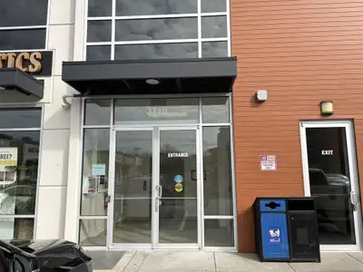 Discover a prime opportunity at Gian's Business Centre in West Abbotsford with this versatile 1,572s...