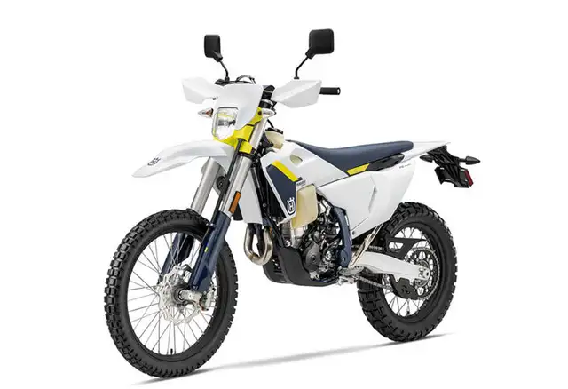 2025 Husqvarna FE 350s in Dirt Bikes & Motocross in Ottawa - Image 5