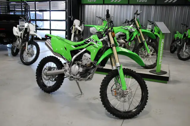 2025 Kawasaki KLX300R Team Green Dirt Bike in Dirt Bikes & Motocross in Trenton - Image 2