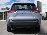 ABS,Tires - Front All-Season,4-Wheel Disc Brakes,All Wheel Drive,Tires - Rear All-Season,Steel Wheel... (image 4)