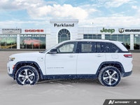 This *2022 Jeep Cherokee* is finished in *Bright White* and delivers a refined blend of comfort, tec... (image 1)