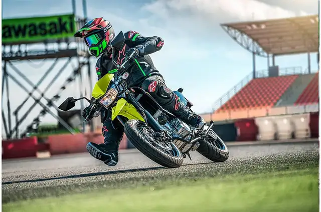 2023 Kawasaki KLX300SM in Street, Cruisers & Choppers in Stratford - Image 5
