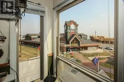 Fantastic STUDIO apartment with a GREAT VIEW OVERLOOKING THE VILLAGE at Whitefoot Lodge. Incredible...