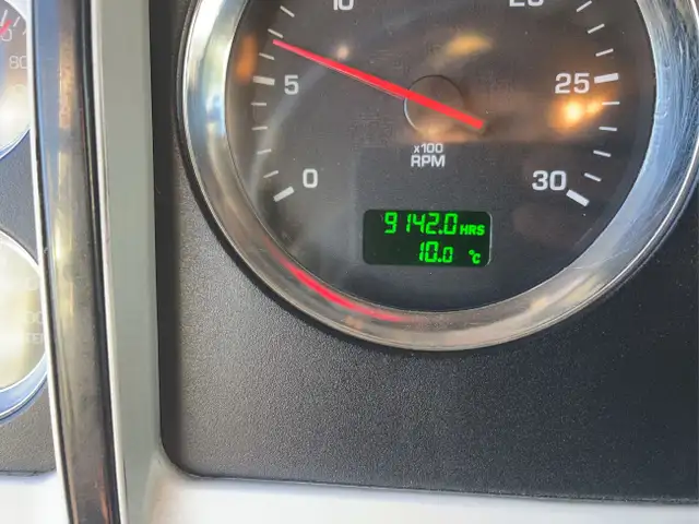 2016 Kenworth T800 in Heavy Trucks in Calgary - Image 22