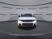 // ACCIDENT FREE!! // This 2024 Jeep Grand Cherokee L Limited 4x4 is a roomy, well-equipped SUV buil... (image 2)