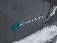 2021 Chrysler Pacifica Hybrid Pinnacle | Plug-In | Loaded | 2WD The 2021 Chrysler Pacifica Hybrid Pi... (image 7)