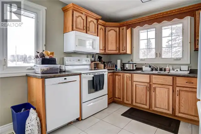 5780 Hwy 69 North Hanmer, Ontario in Houses for Sale in Sudbury - Image 7