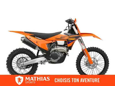 Concessionnaire des véhicules neufs et d'occasion. Motocross KTM 250 XC-F 2026 Avec sa ligne rouge à...